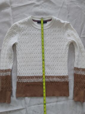 Tommy Hilfiger White and Tan Cable-Knit Crewneck Sweater